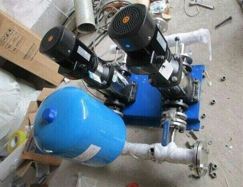 咸阳市深井变频无塔供水设备价格全自动生活给水泵价格怎样